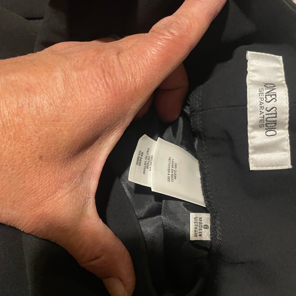 Jones Studio Classic Black pants in great condition